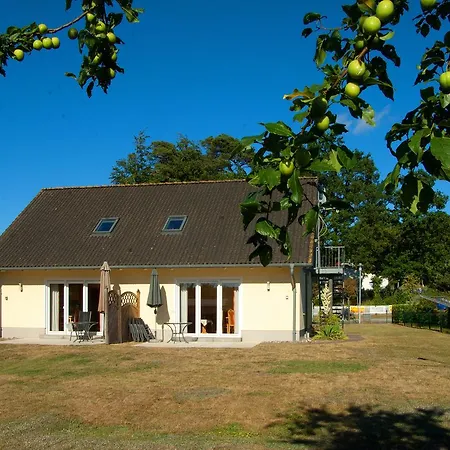 Sonnenhus - Ruegen 아파트