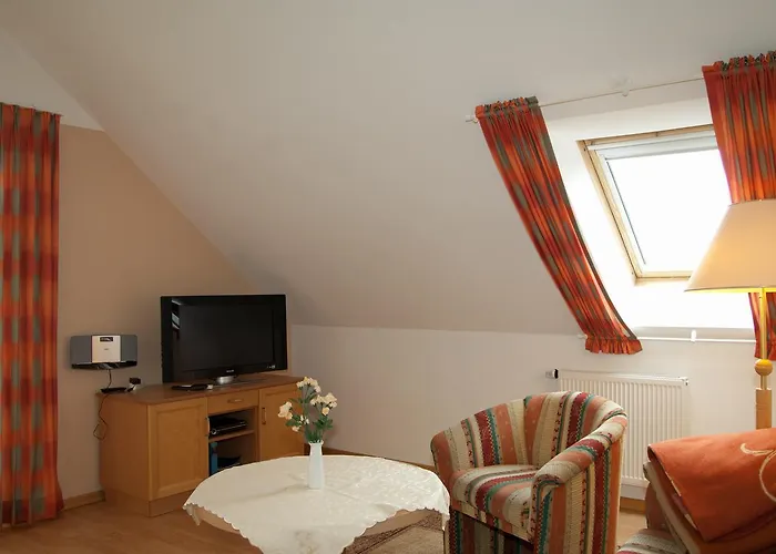 Sonnenhus - Ruegen Appartement *